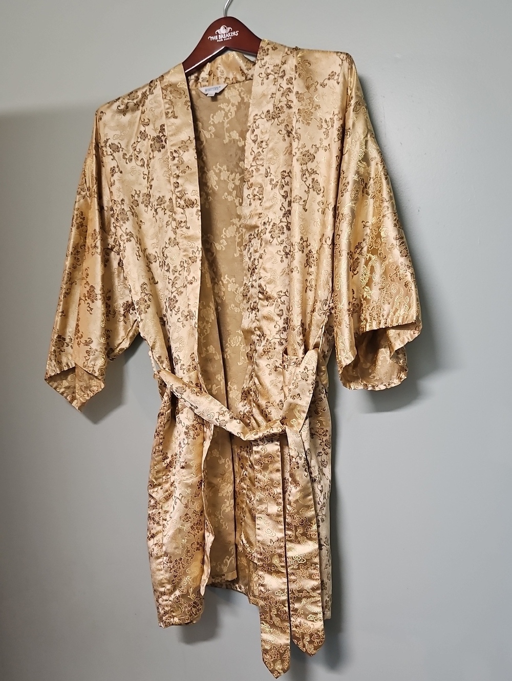 Whitby Vintage Gold Satin Floral Kimono Robe